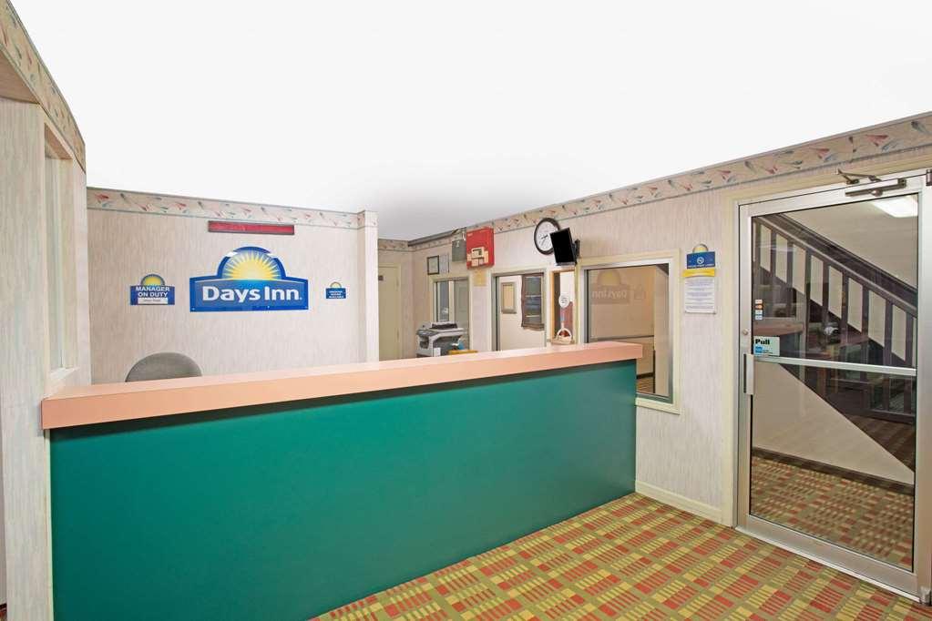 Econo Lodge Cherry Point Havelock Exteriör bild