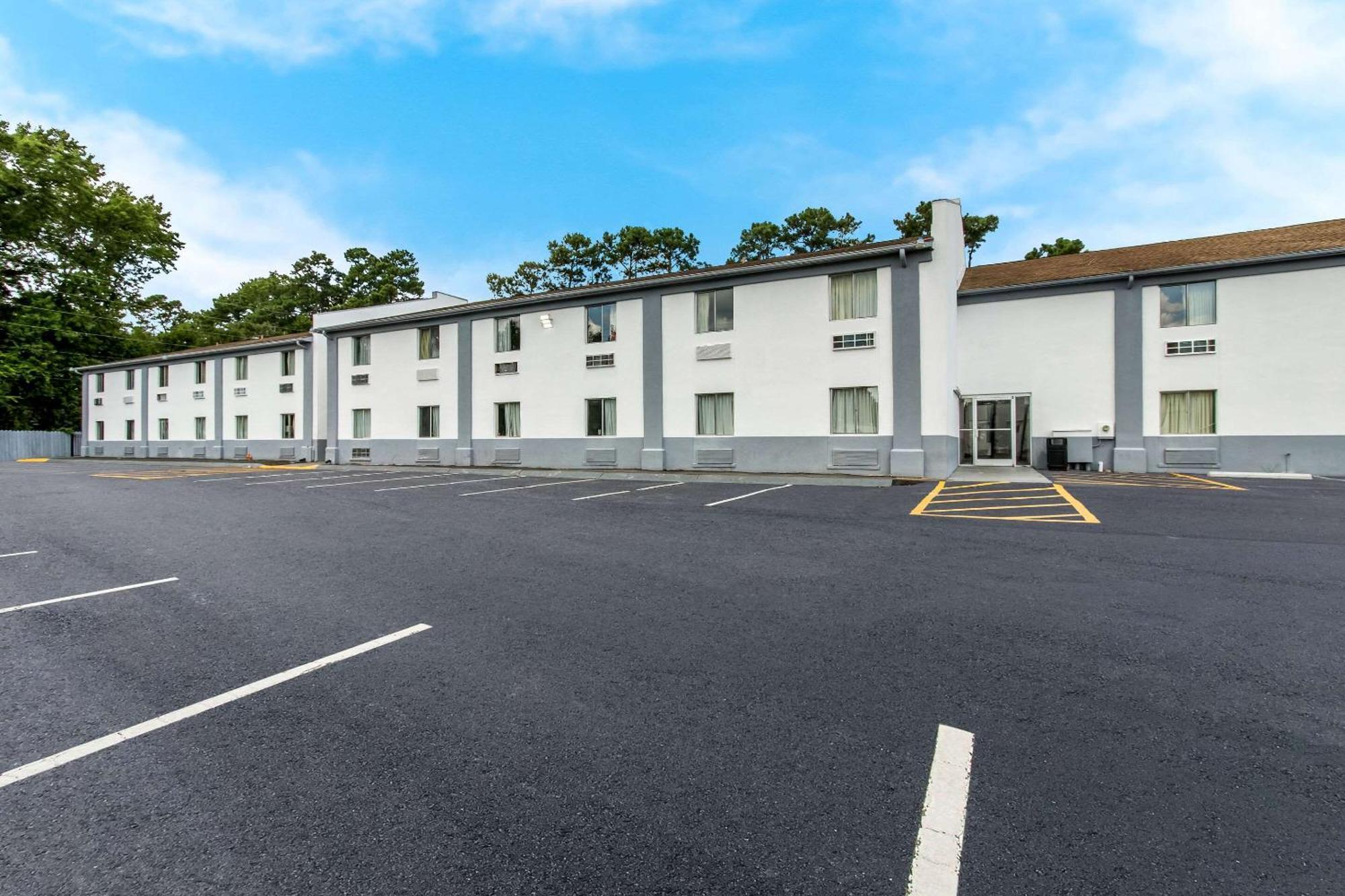 Econo Lodge Cherry Point Havelock Exteriör bild