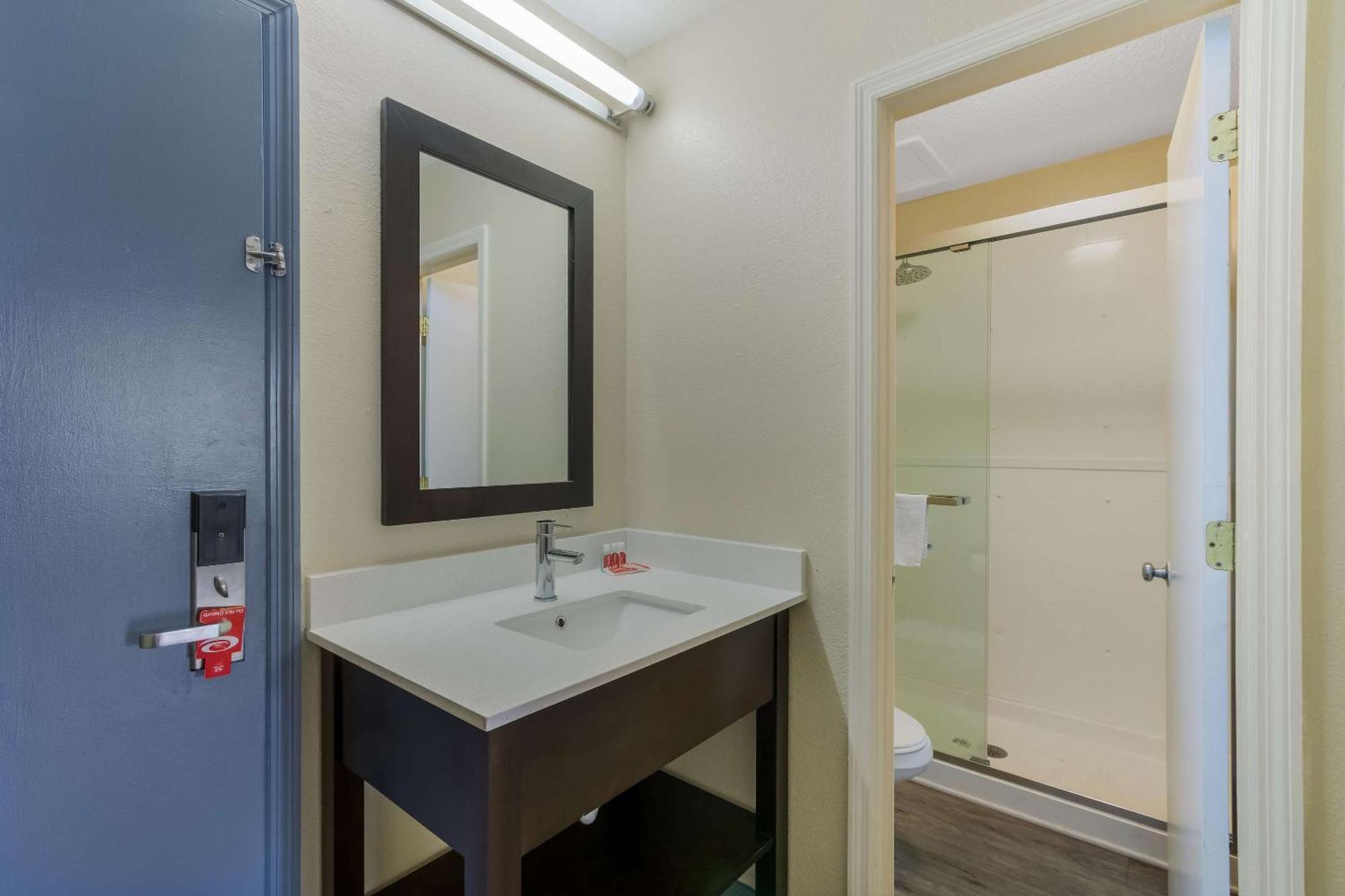 Econo Lodge Cherry Point Havelock Exteriör bild