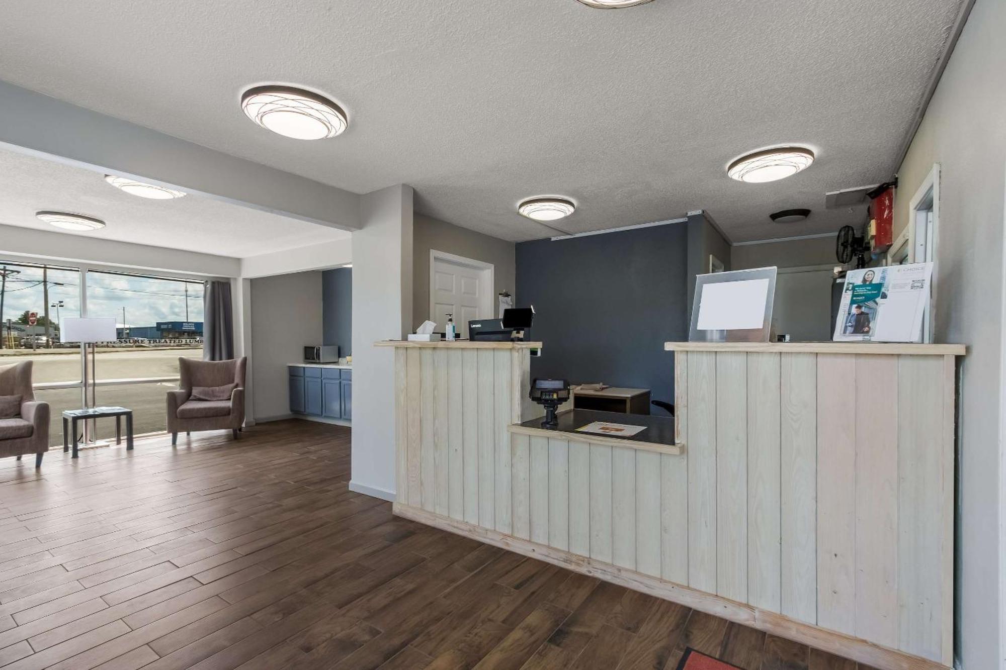 Econo Lodge Cherry Point Havelock Exteriör bild