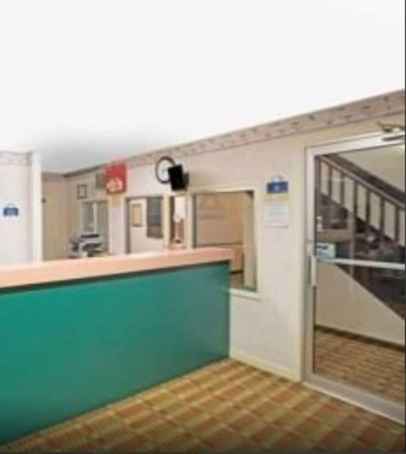 Econo Lodge Cherry Point Havelock Exteriör bild